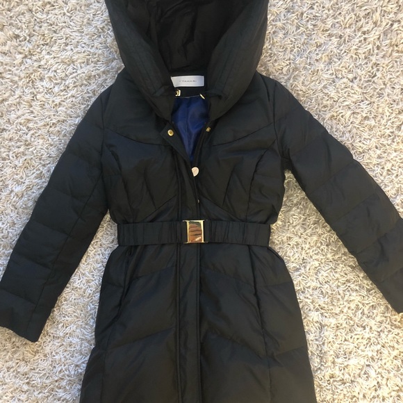 T Tahari Caroline Pillow Hood Down Puffer Jacket Size XS - Picture 3 of 13
